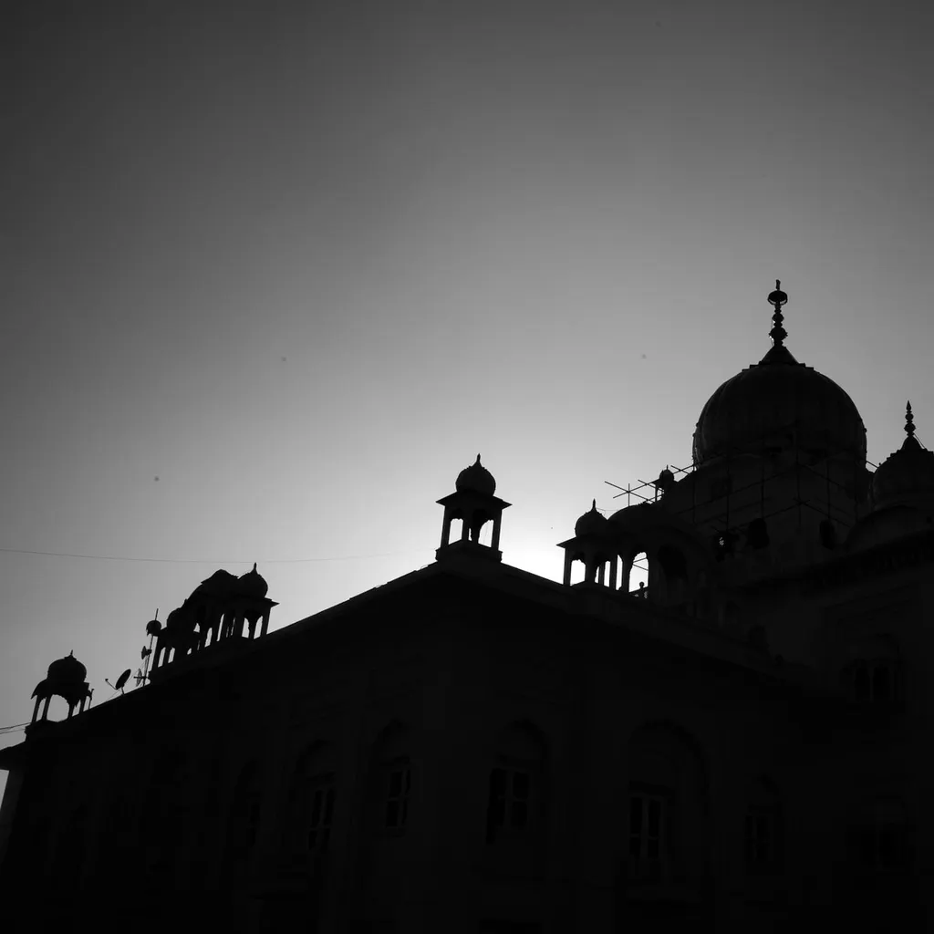 Temple contre-jour, Delhi, India