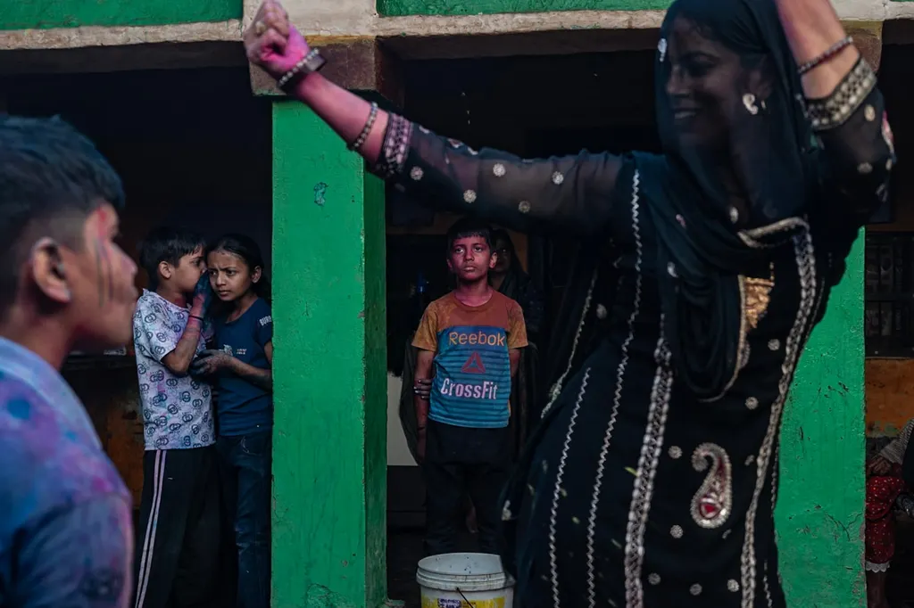 La danseuse, Nandgaon, India.