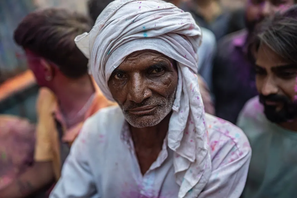 Calme au milieu des couleurs, Nandgaon, India.