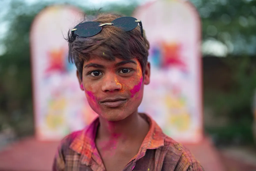 Petit ange coloré, Nandgaon, India.